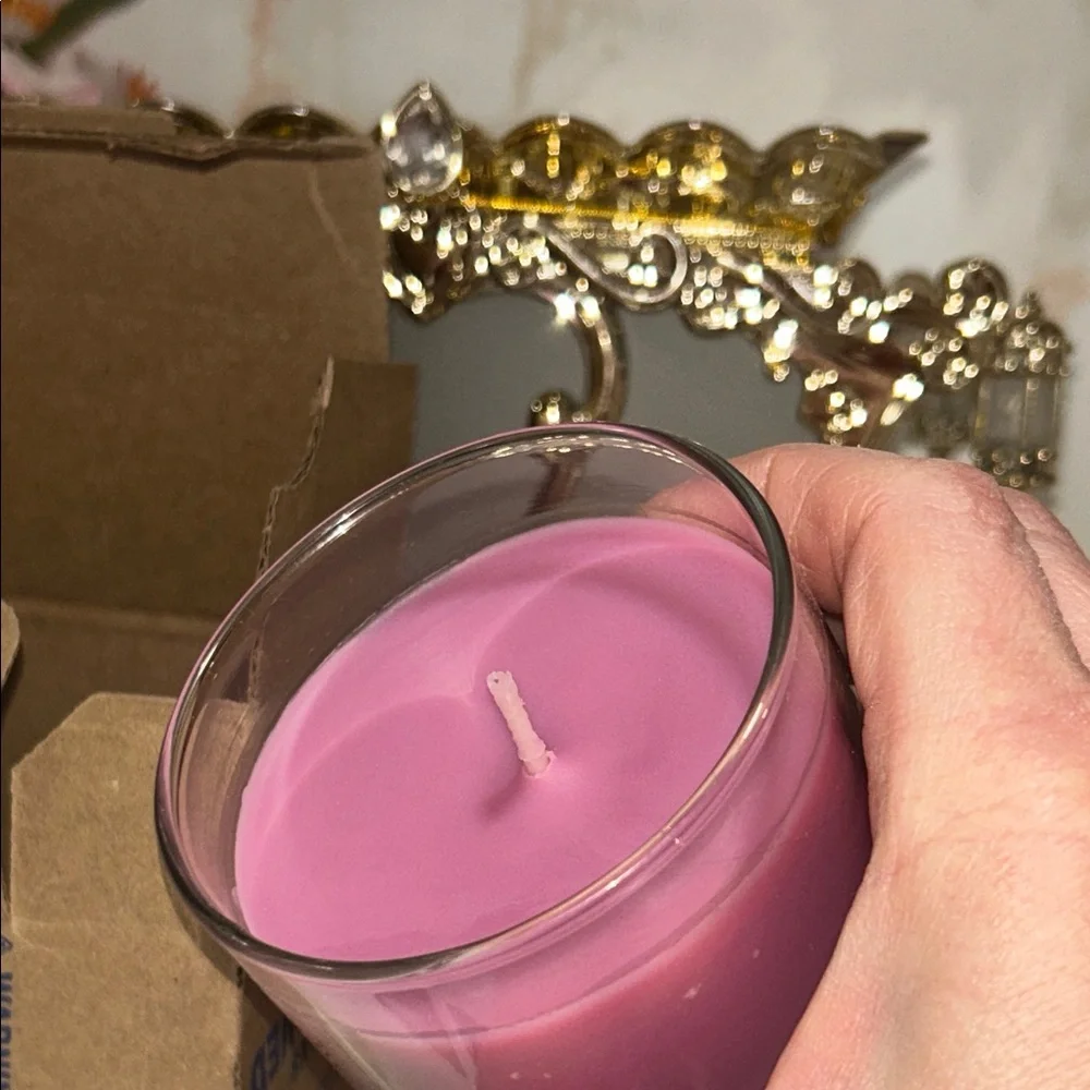 Bath and Body Works Inspire Love Rose + Vanilla Scented Candle.  8oz. New in Box - Picture 6 of 13